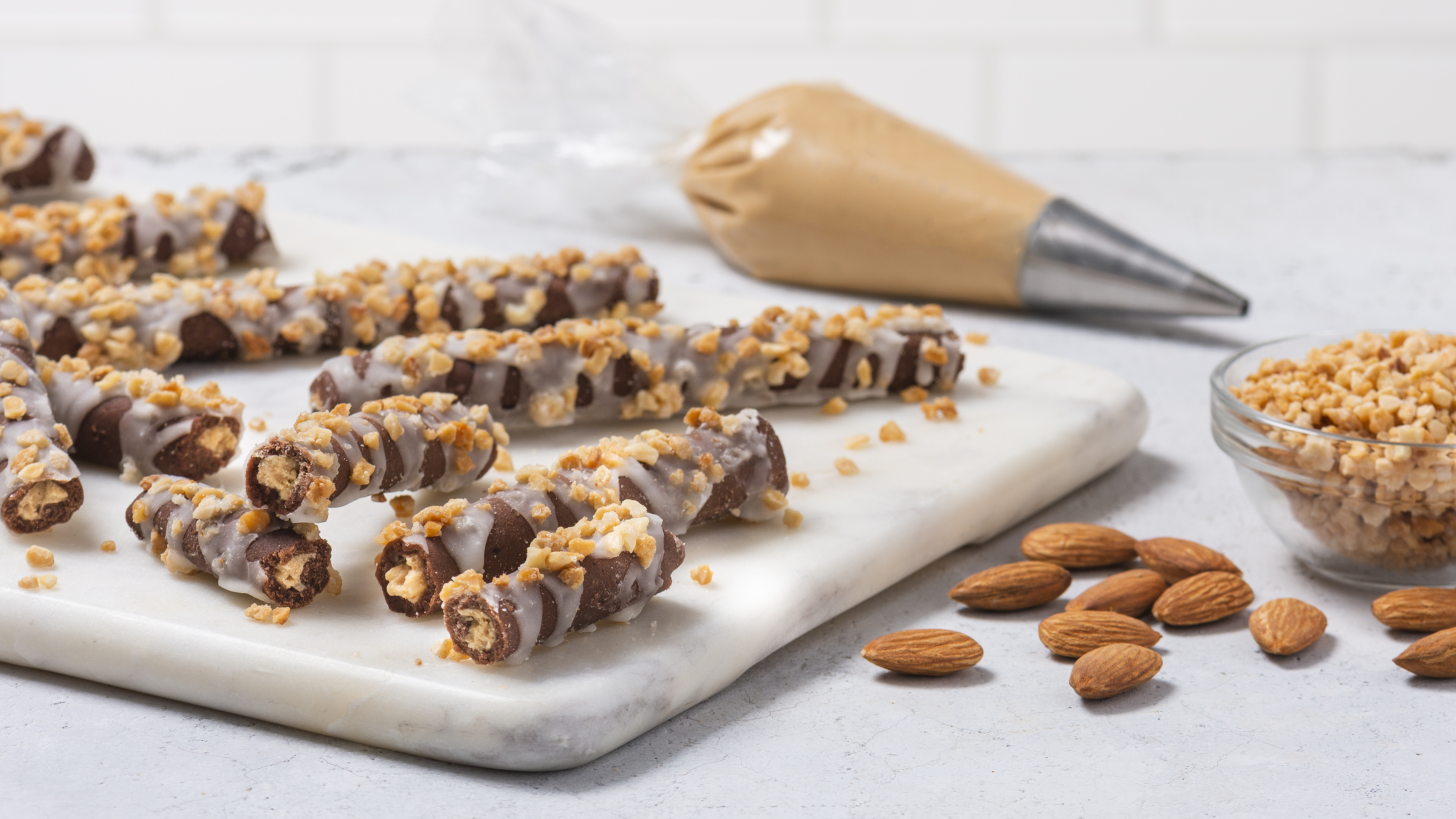 Chocolate Almond Butter Rocky Rope