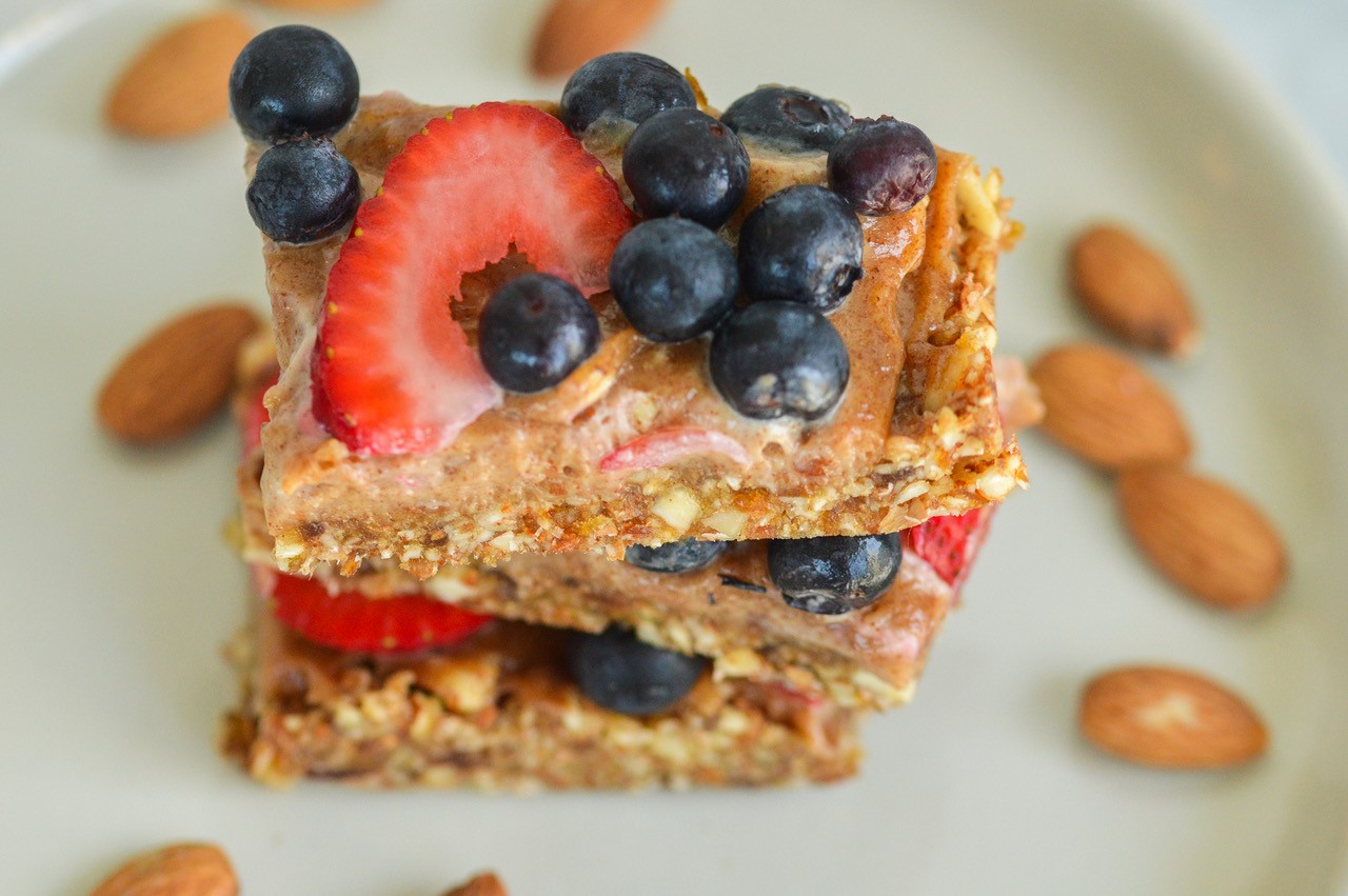 No Bake Summer Berries + Almond Butter Bar  