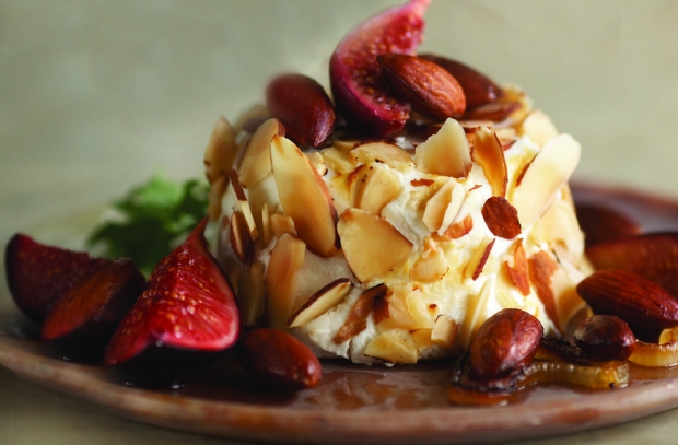 Almond-crusted dessert with figs